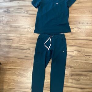 Figs Technical Collection Scrub Pants in Teal